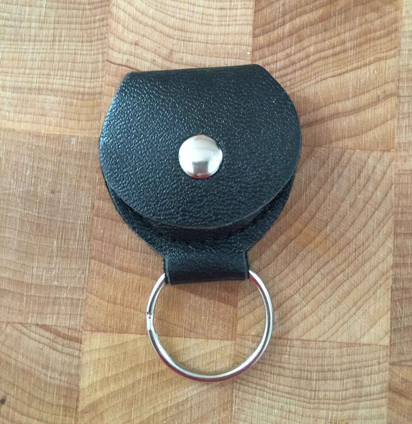 Genuine Leather Keychain Guitar Pick Holder Plectrum Bag Black Case + 6 Picks